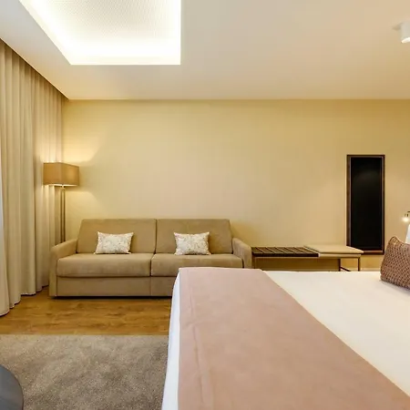 Sdivine Hotel, Congress & Spirituality 酒店